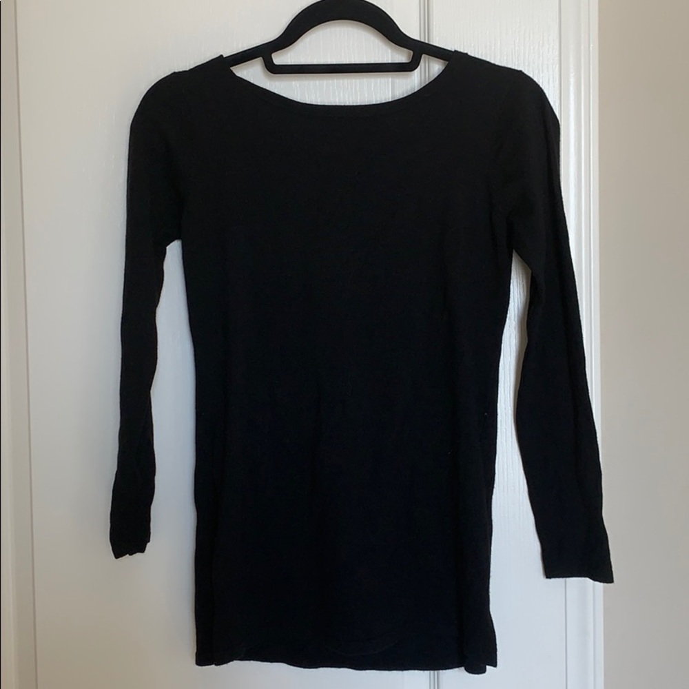 Black XS Fabletics long sleeve scoop back top